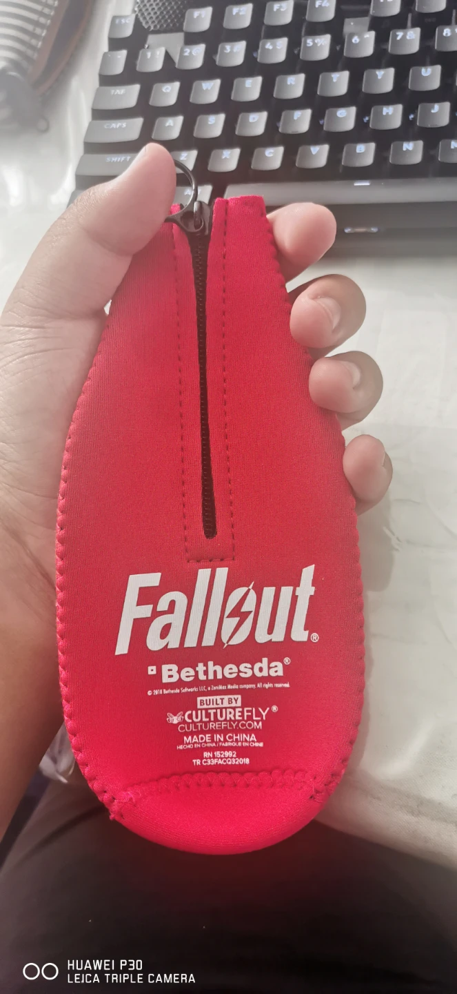 Fallout Nuka-Cola Bottle Sleeve - photo 2