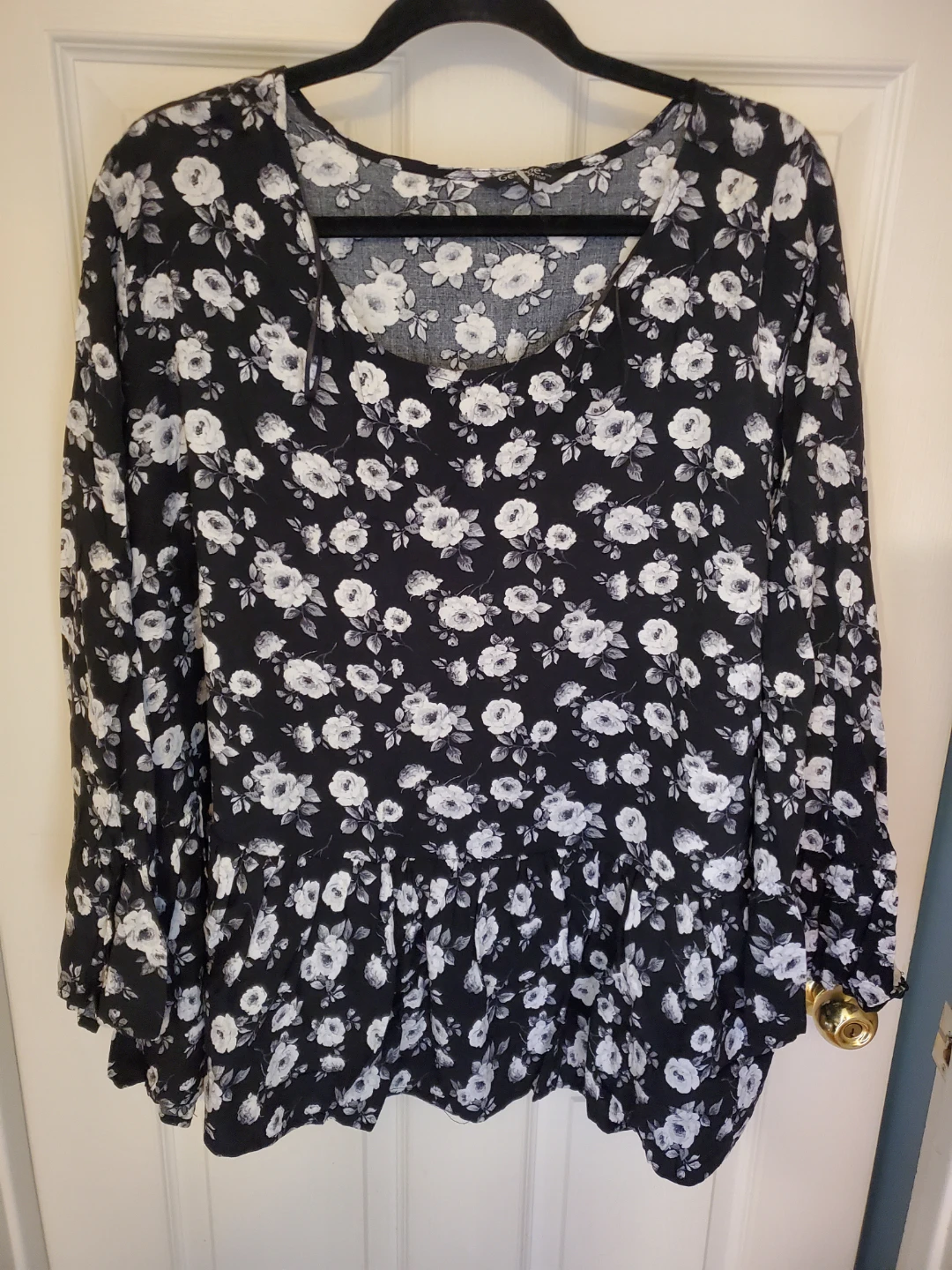 Plus Size Black and White Floral Peplum Top