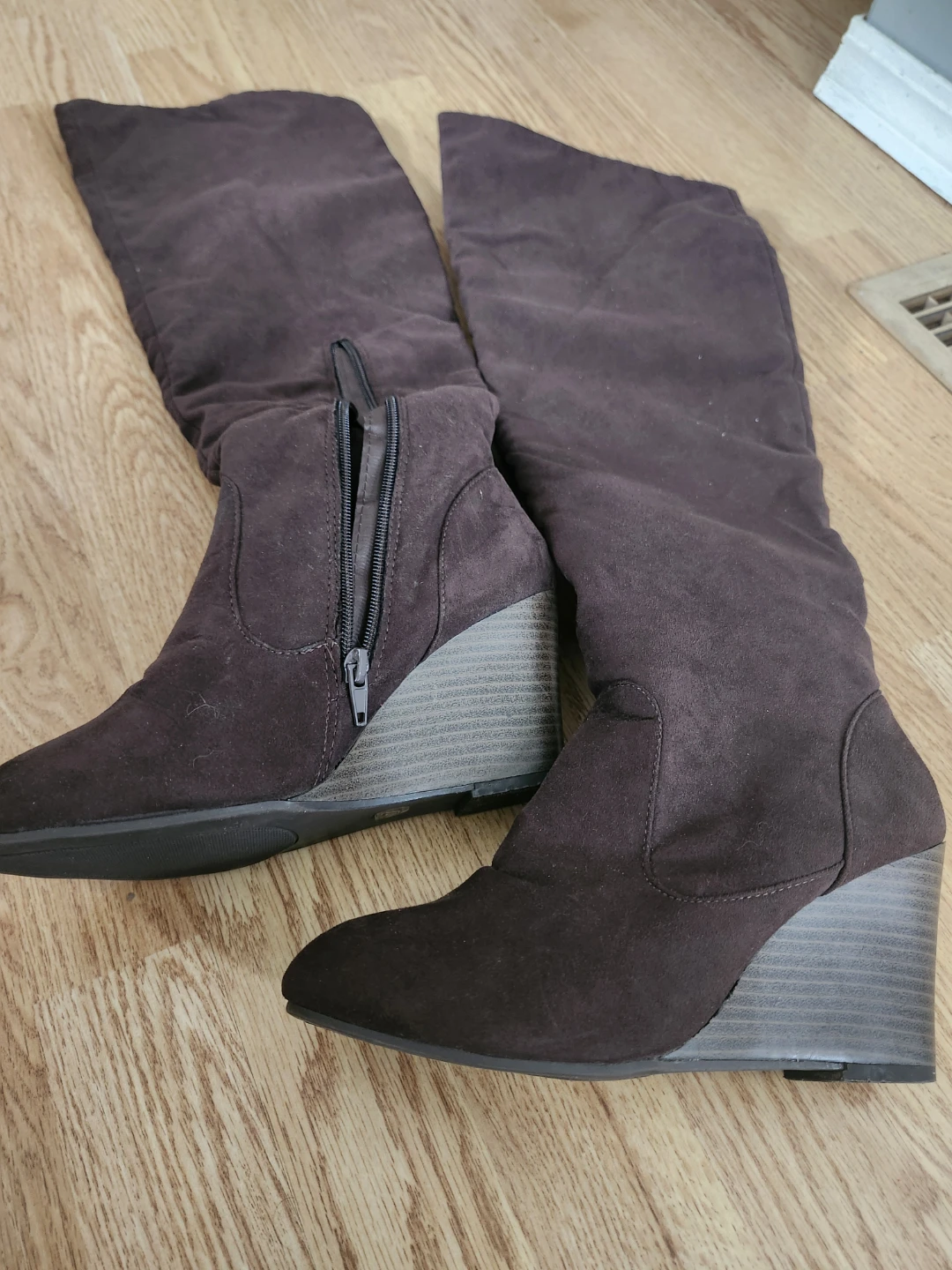 Brown Wedge Boots Brand New - photo 2