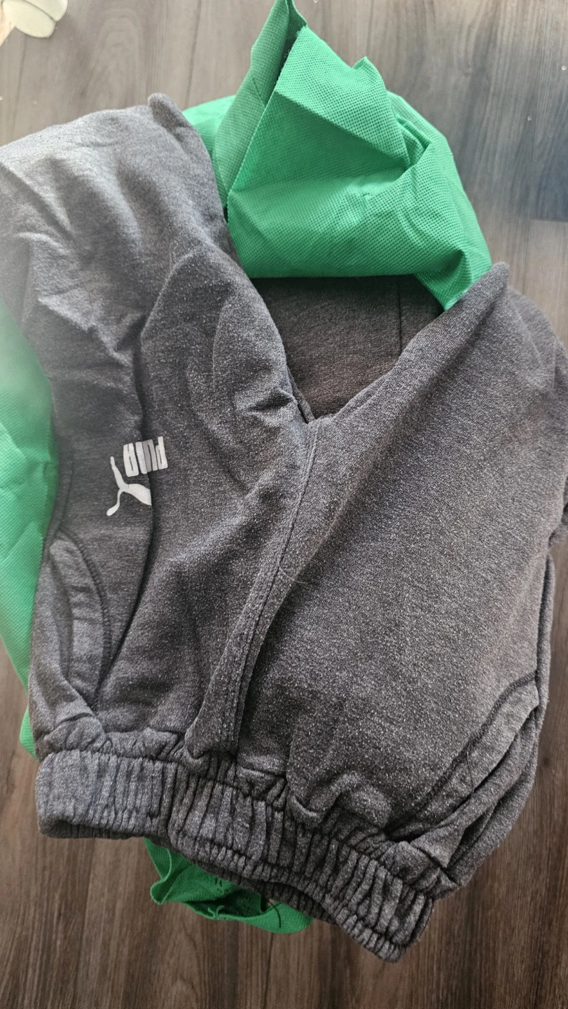 Clothing bag and toys 4-5T
