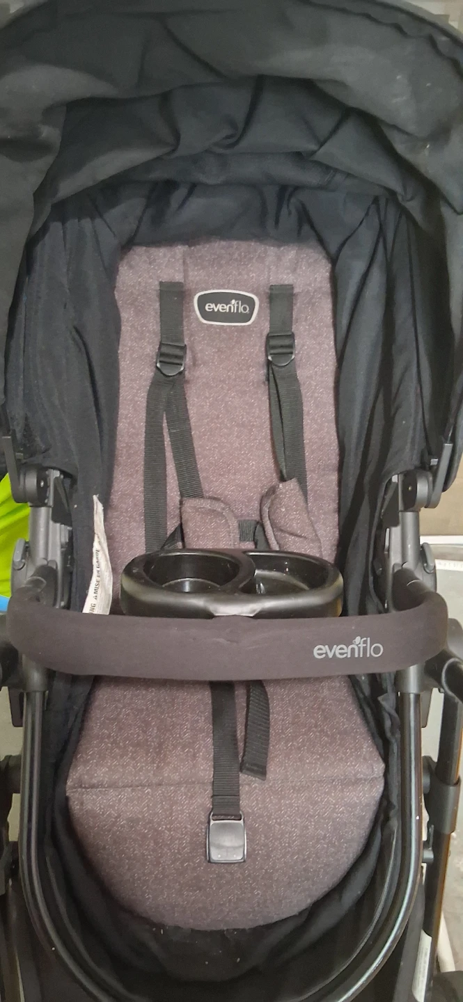 Evenflo Pivot Travel System - Black - photo 4