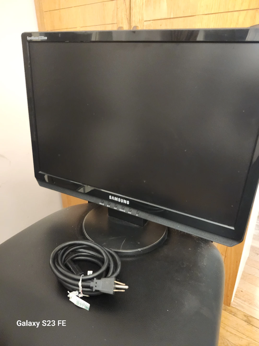 Samsung SyncMaster 2220WM Monitor