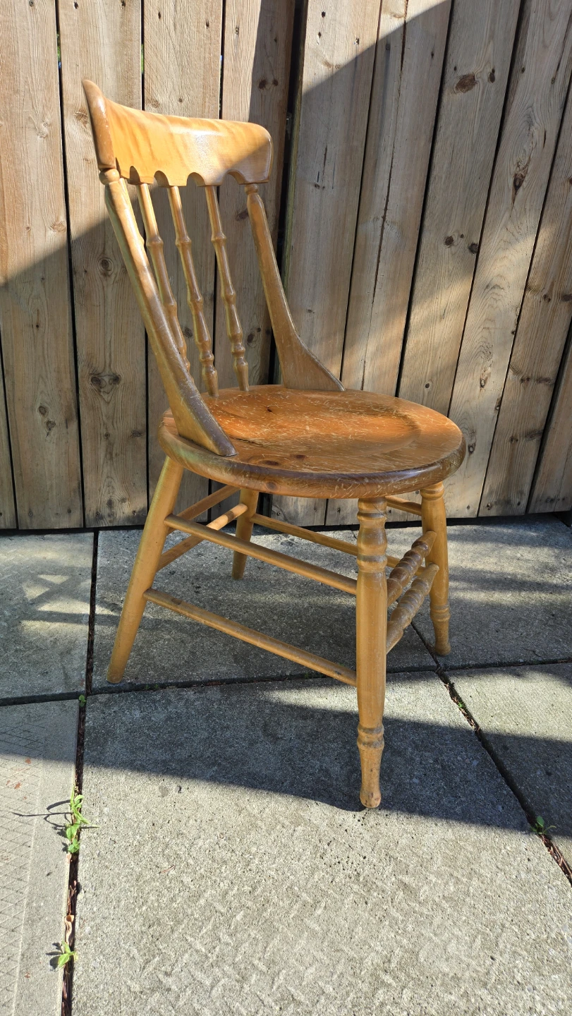 Vintage Solid Wooden Spindle Back Chair - photo 3