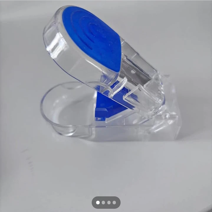 Plastic Pill Cutter