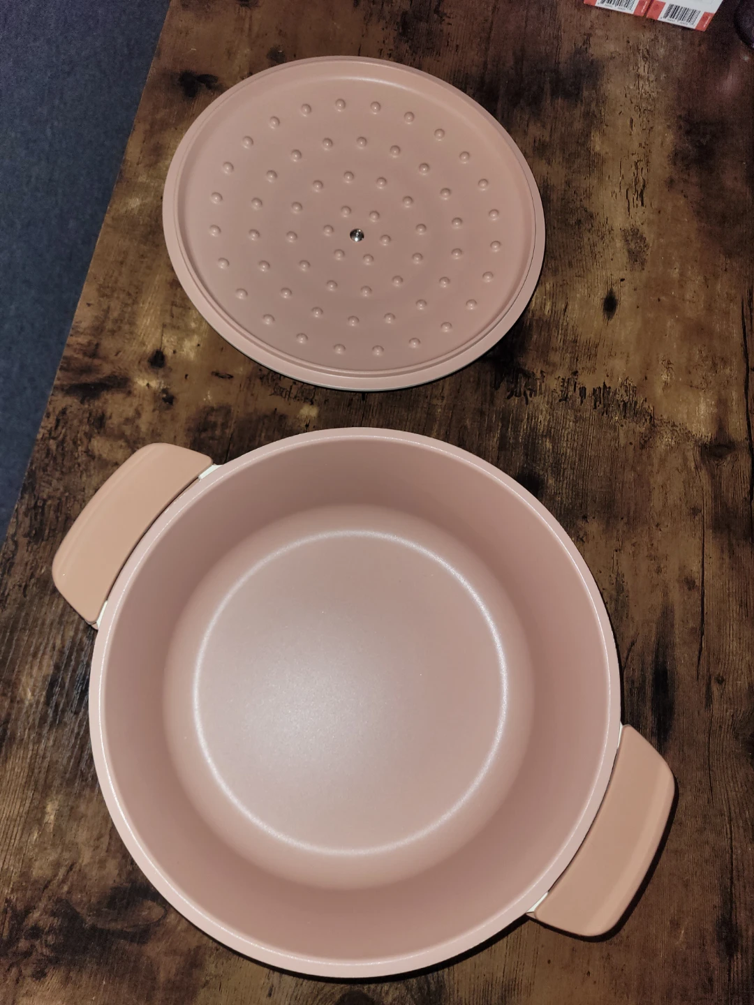 Ombre dutch oven with removable silicone handle grips - photo 2