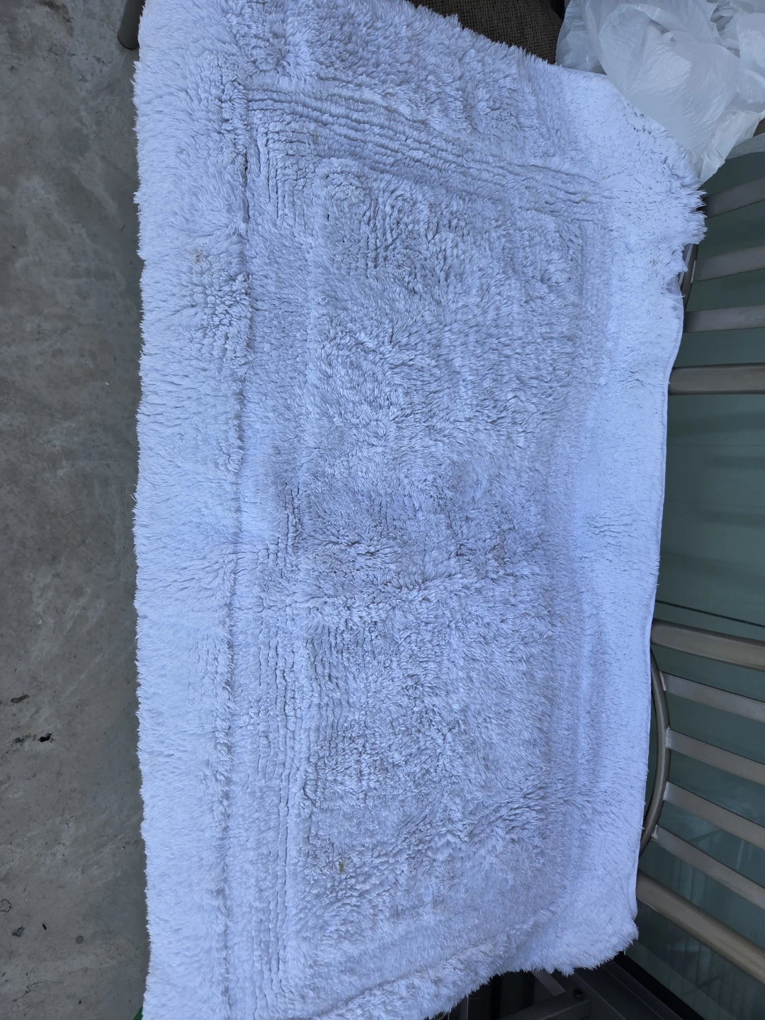 White Bath Mat Set