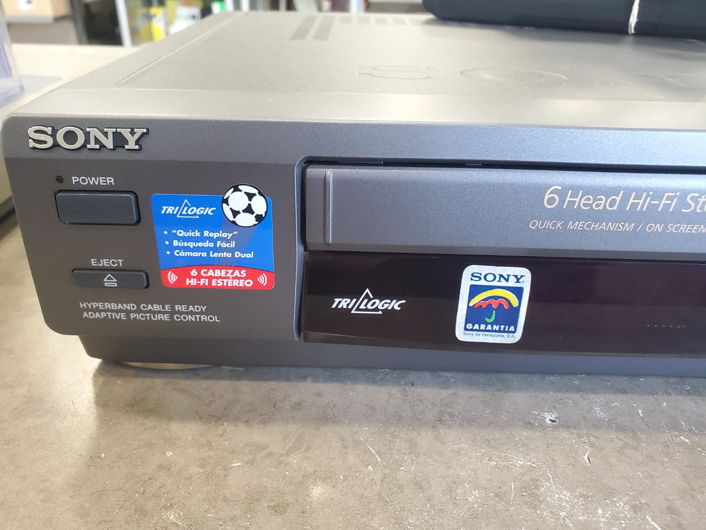 Sony SLV-L68HF Video Cassette Recorder - photo 2