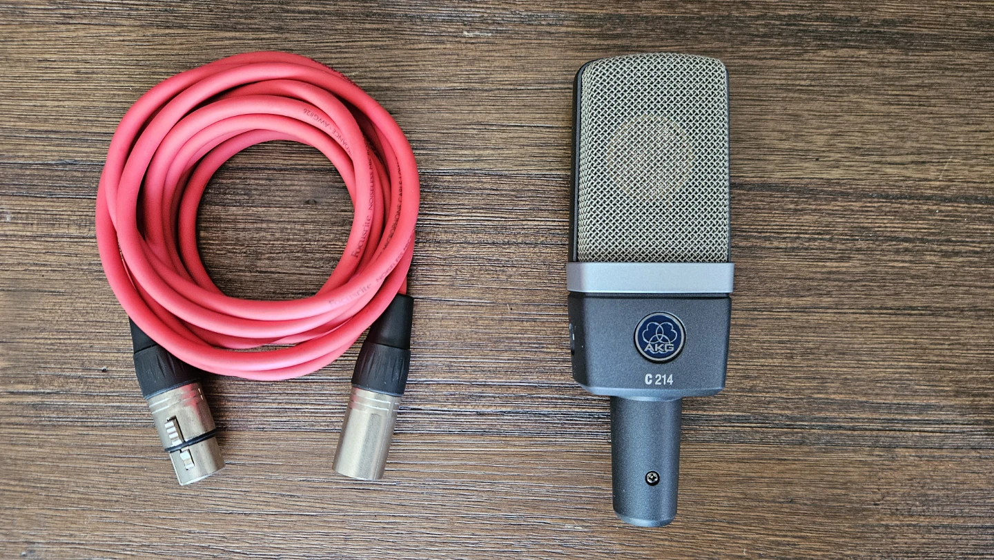 AKG C214 Professional Large-Diaphragm Condenser Microphone