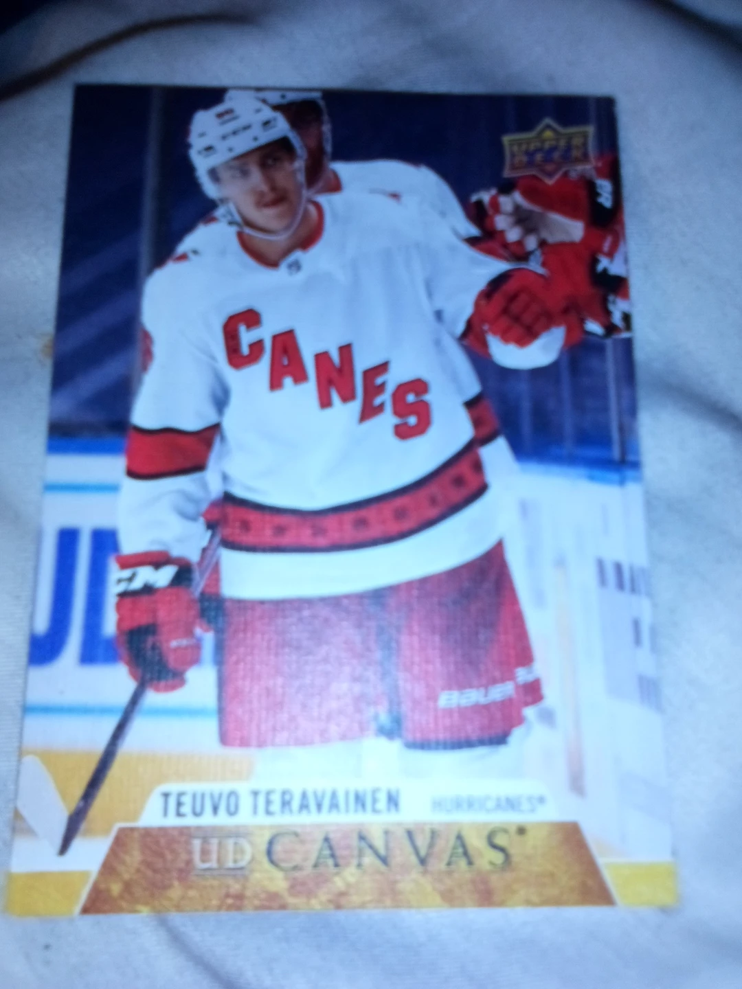 Upper Deck UD Canvas and Portraits Hockey Cards - photo 2