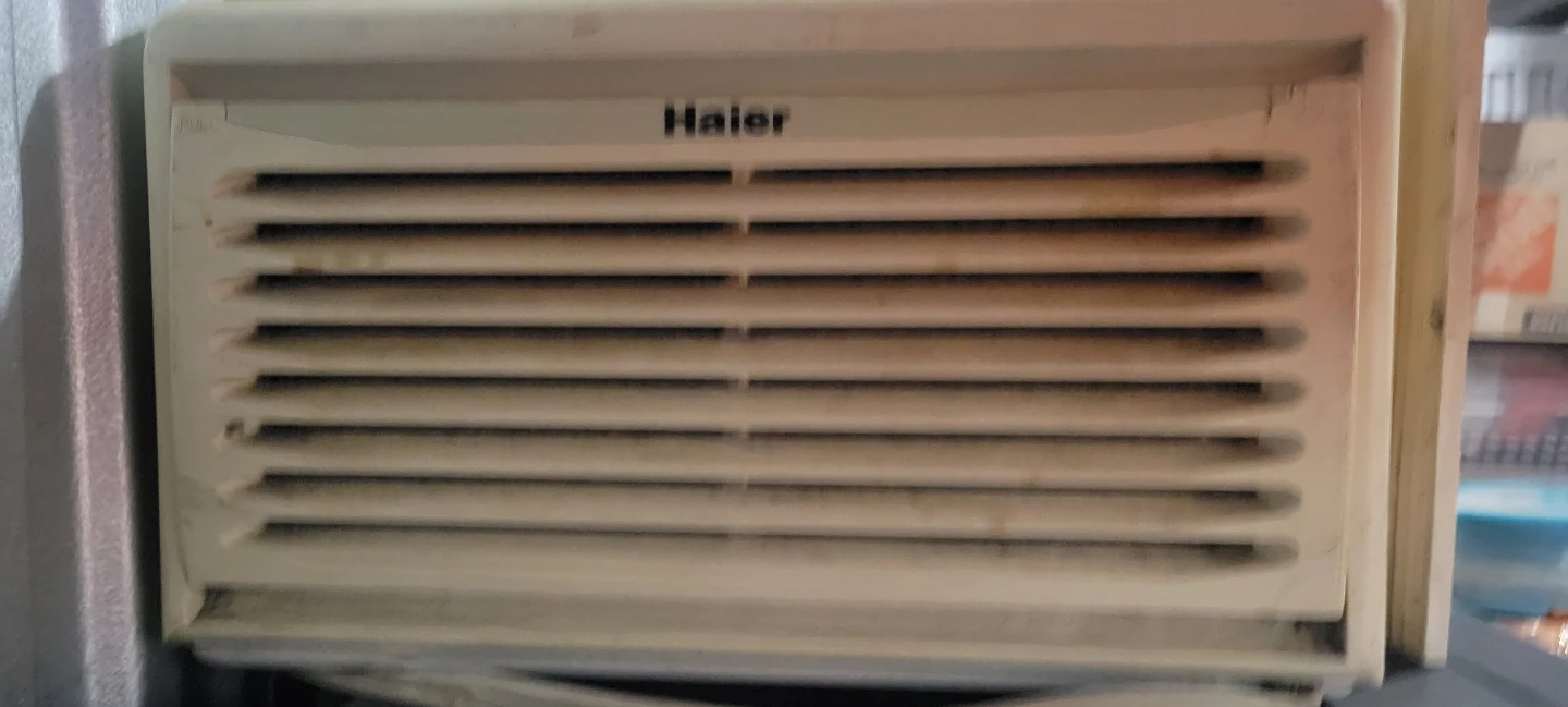 Haier Window Air Conditioner Unit - photo 2