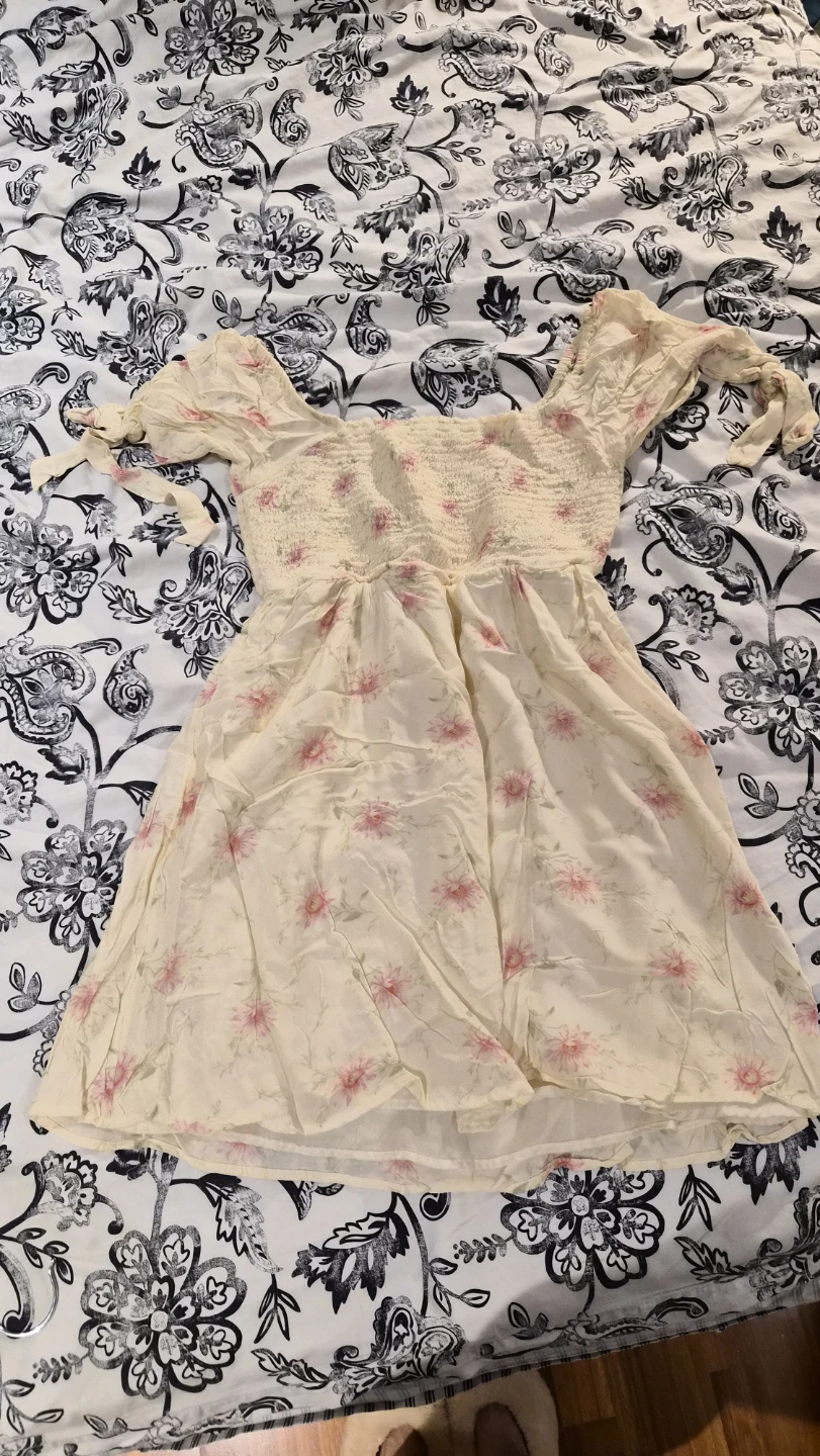 American Eagle Floral Smocked Mini Dress