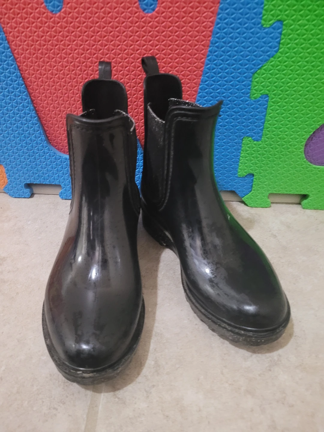 Black Chelsea Rain Boots youth size 1 - photo 2