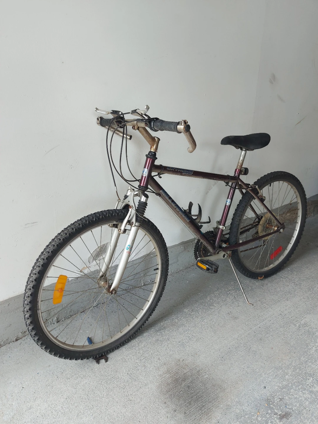 KHS Mountain Bike - photo 2