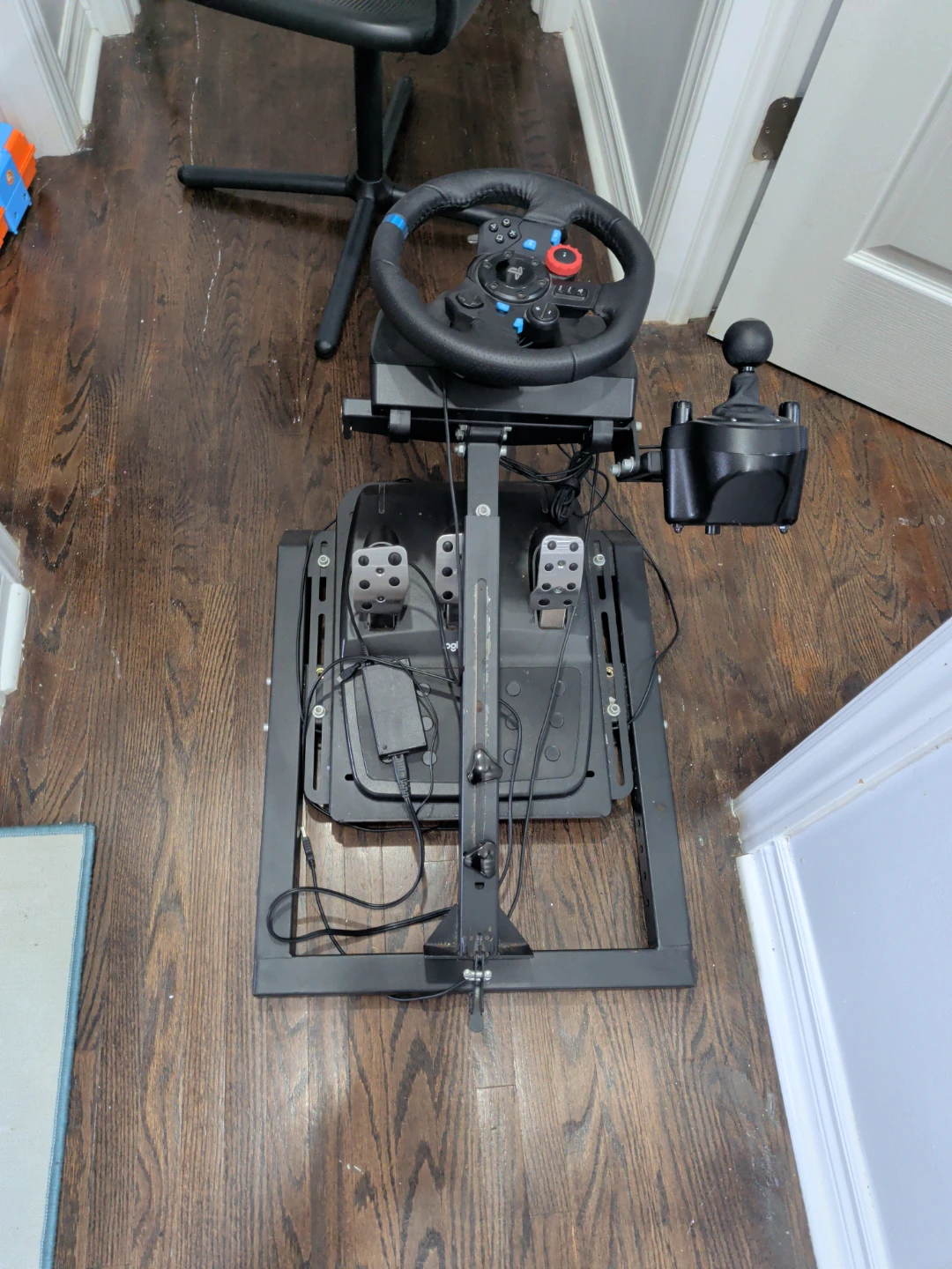 Logitech G G923 Racing Wheel and Pedals