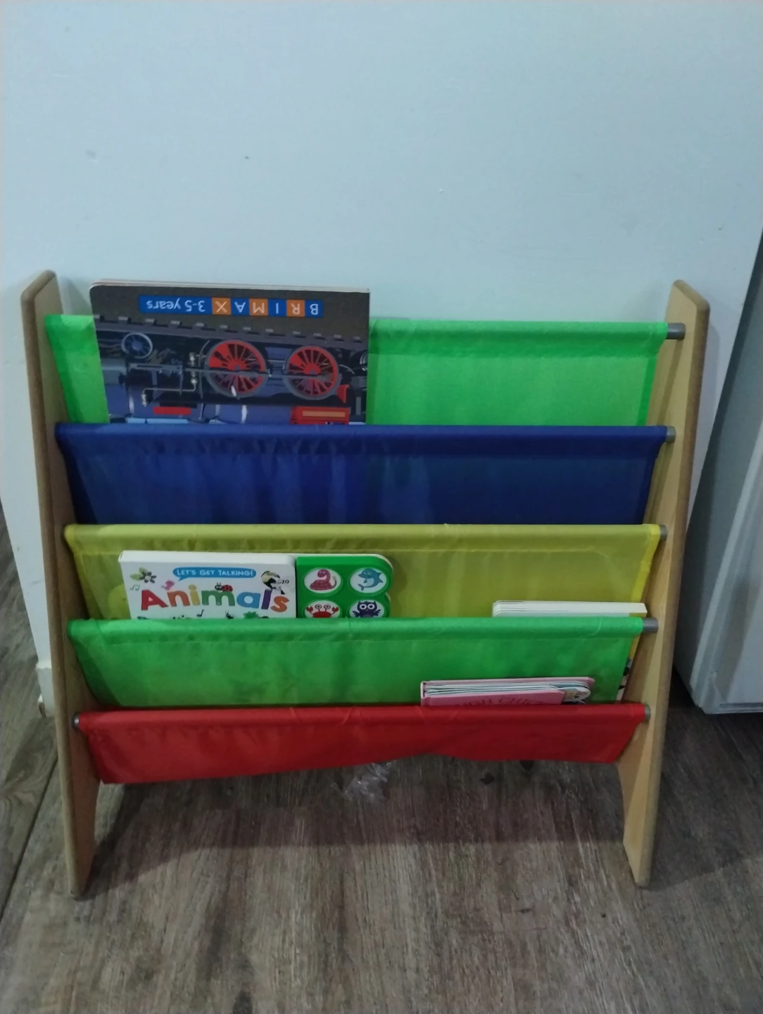 Kids Book Display Shelf