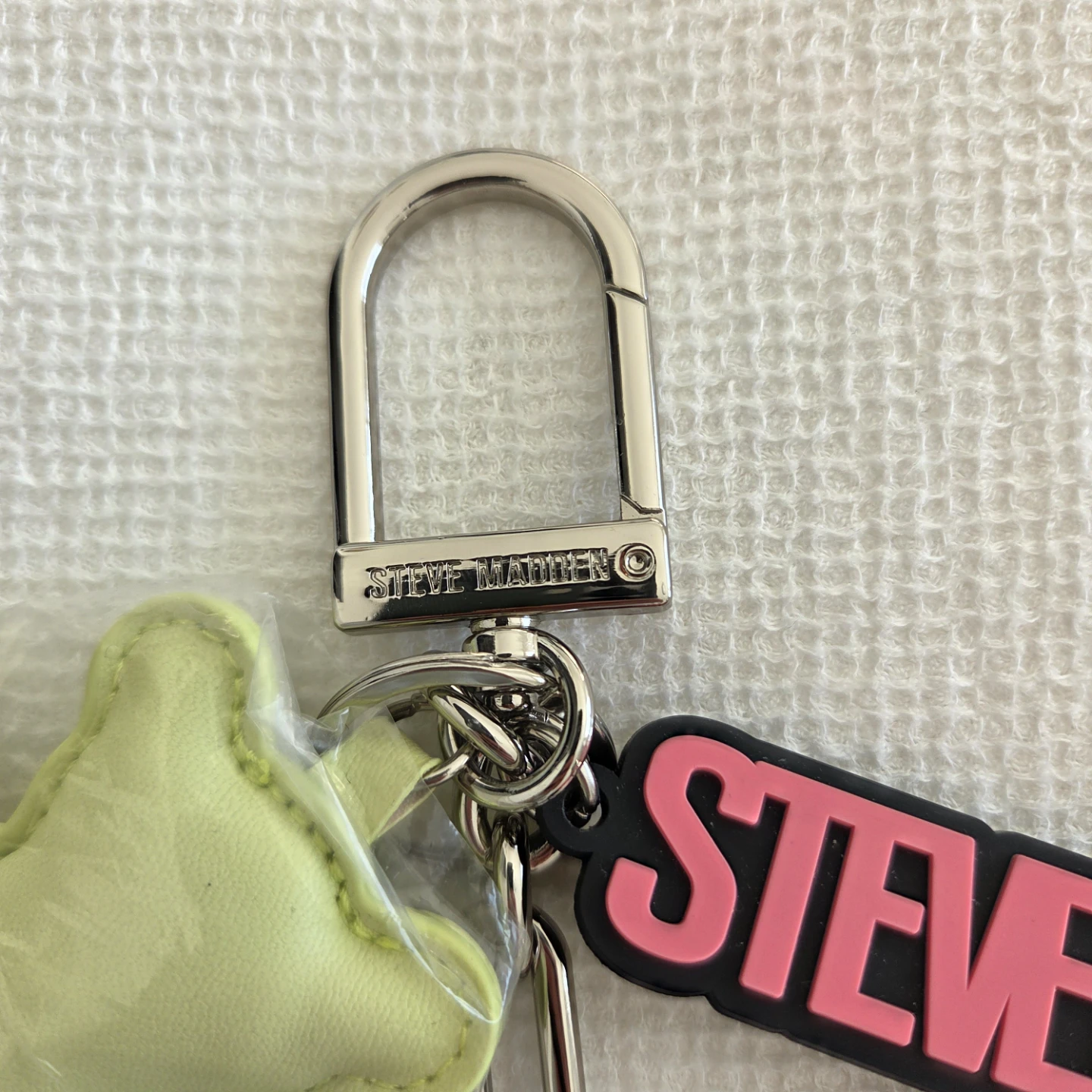 Steve Madden Bag Charm Keychain - photo 5