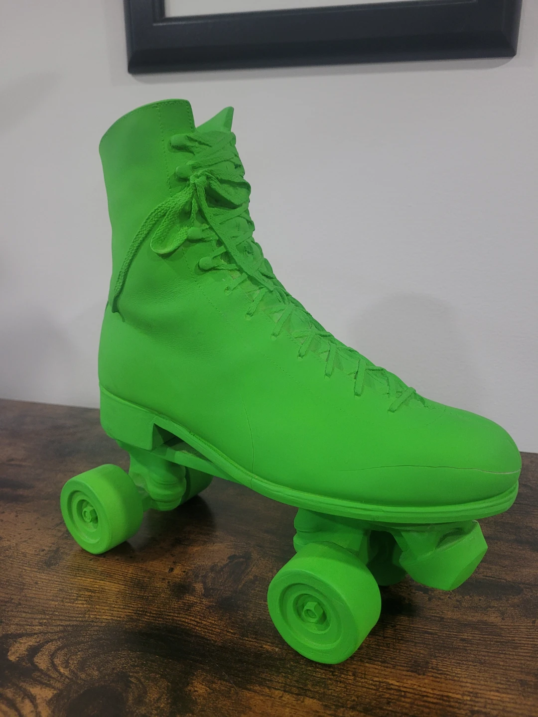Harry Allen Areaware Roller SKate Sculpture (Out of production) - photo 2