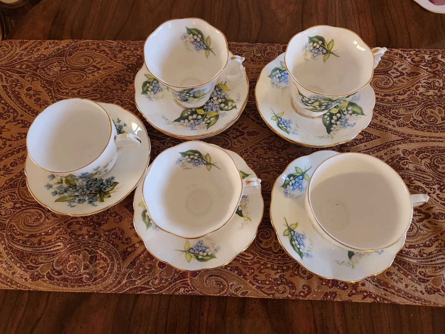 Vintage Teacup and Saucer Set - Floral Design - photo 2