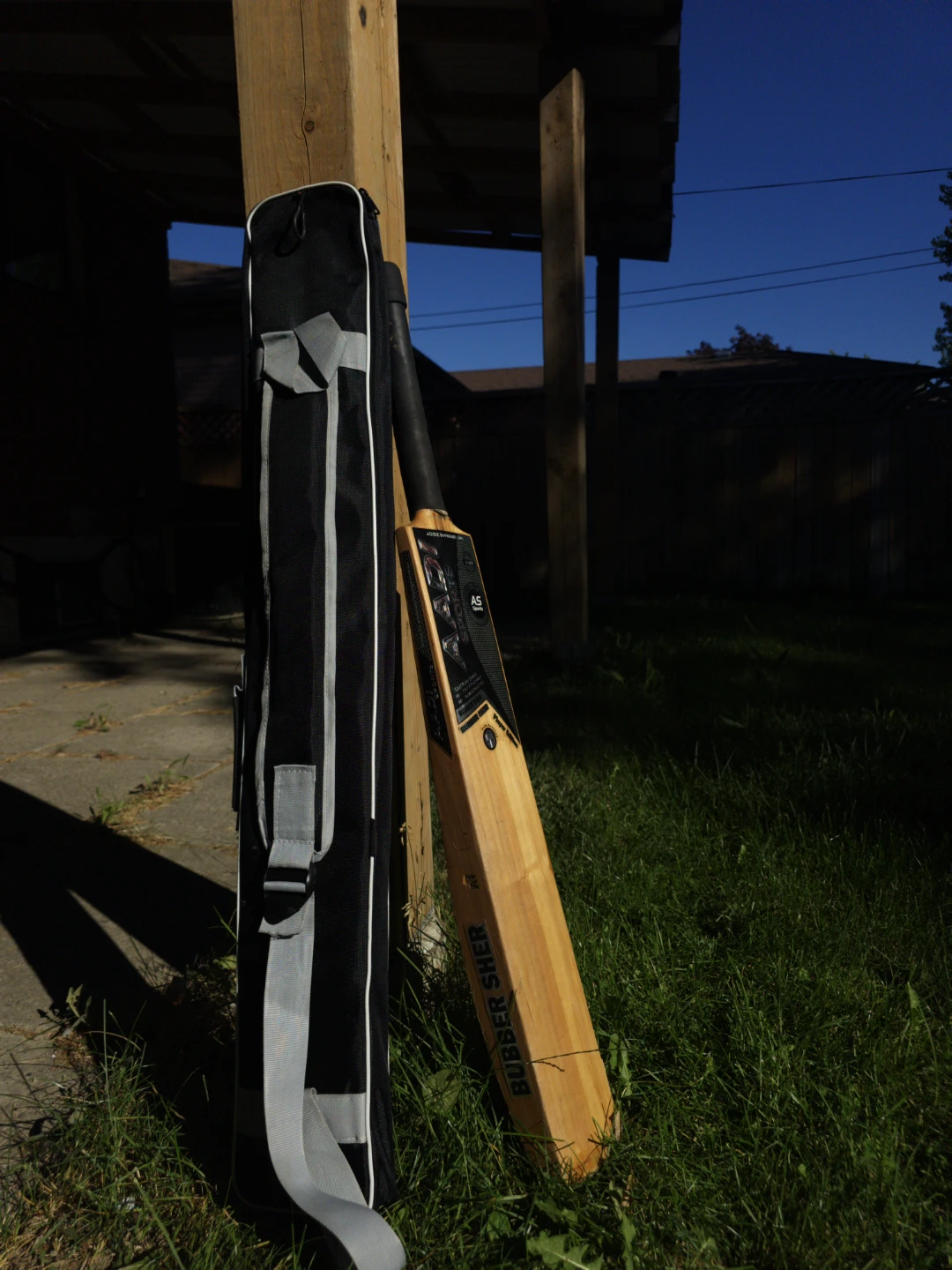 BUBBUR SHER Cricket Bat with Cover