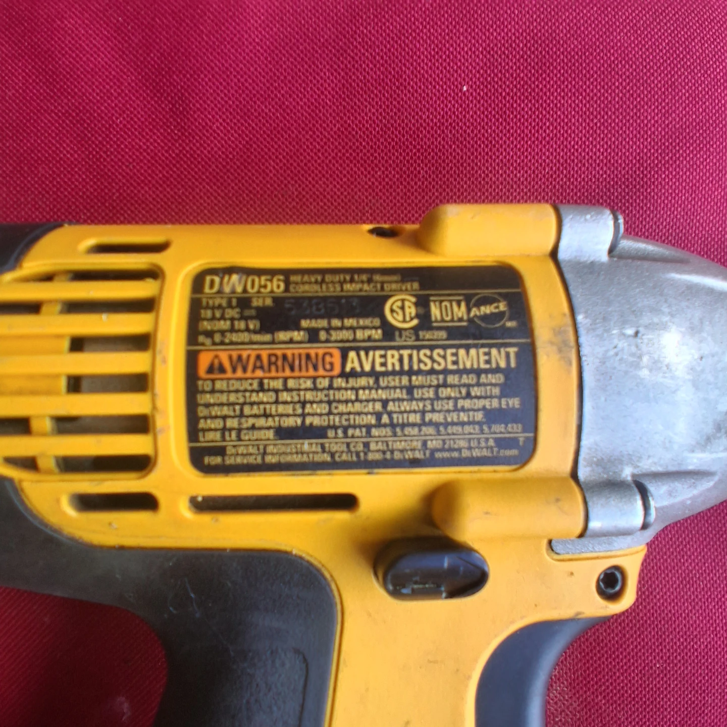 DEWALT DW056 Cordless Impact Driver - 18V