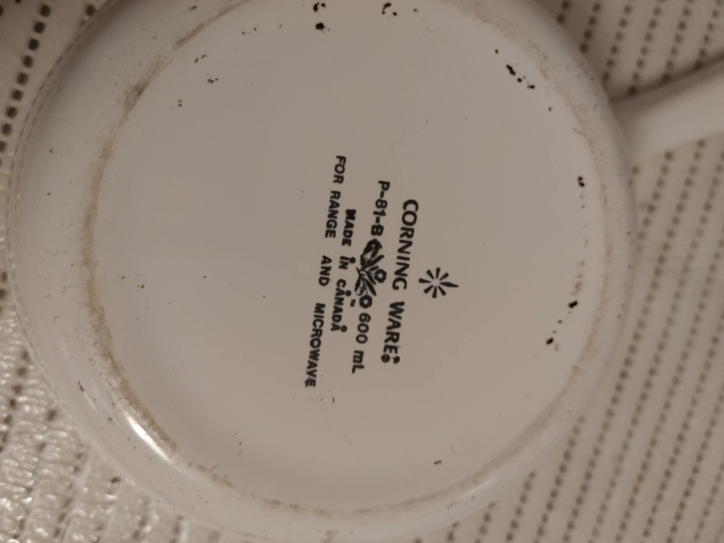 CorningWare P-81-B Small Casserole Dish with Handle - photo 3