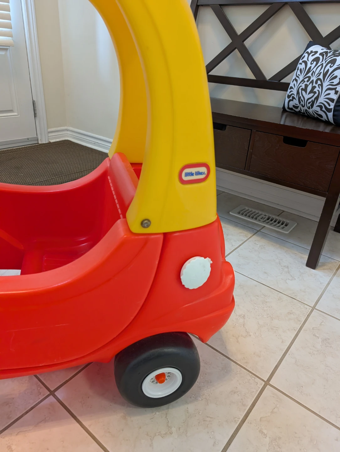 Little Tikes Cozy Coupe Ride-On Toy Car - photo 2
