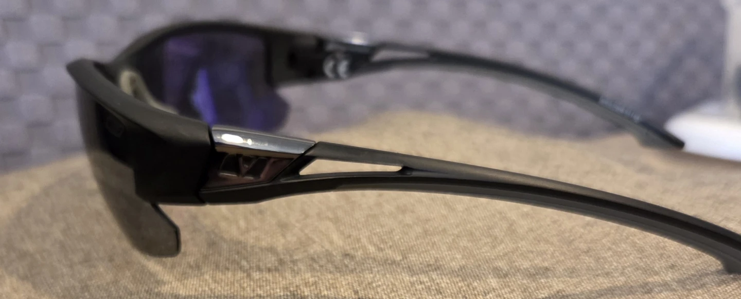 Men's polarized sunglasses excellent condition - photo 2