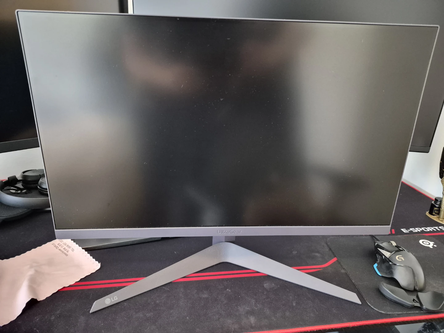 LG Ultragear 180Hz, 24" gaming monitor