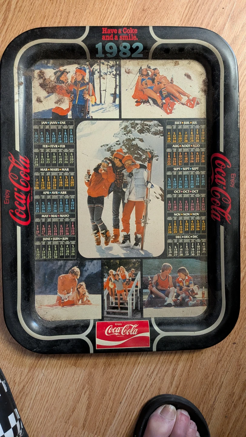 Real,,No Repop .Coca-Cola 1982 Calendar Tray