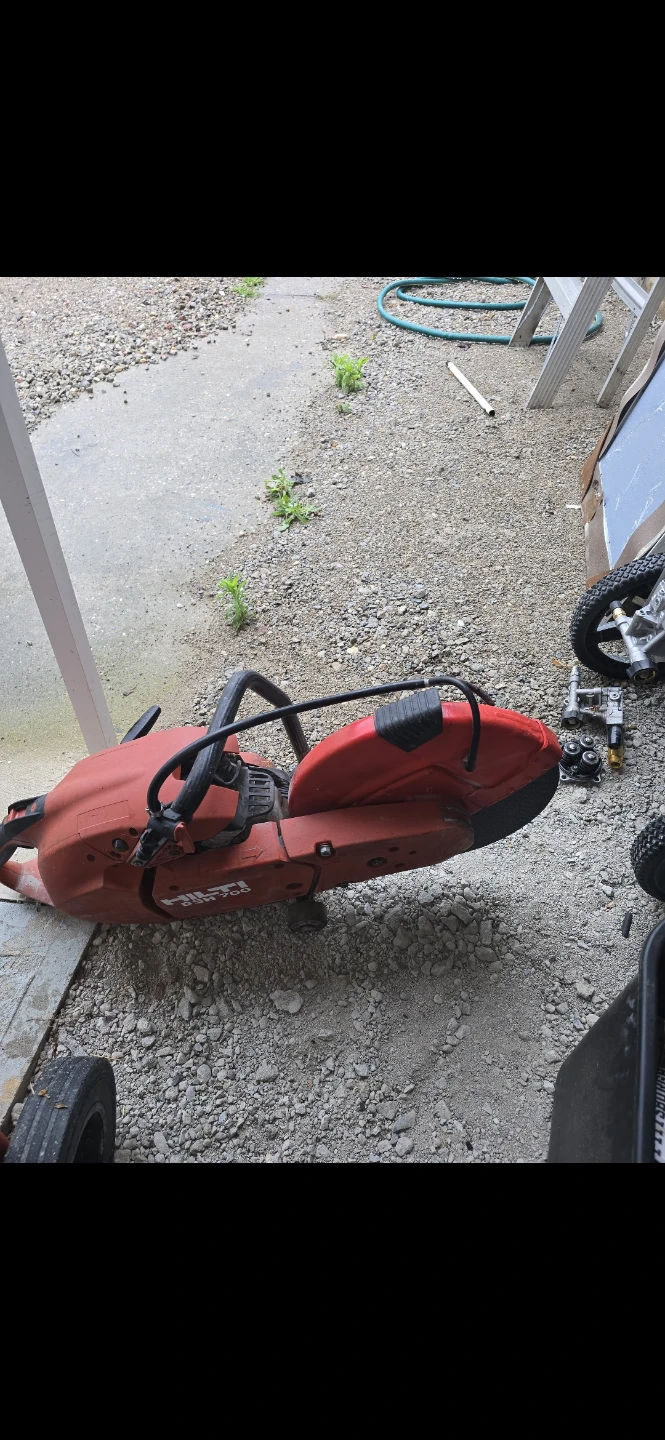 Hilti DSH 700 Cut-Off Saw