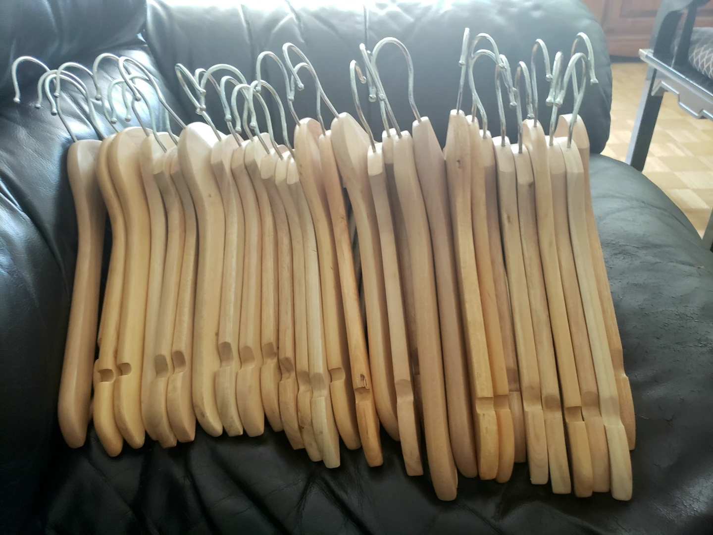 Wooden Clothes Hangers - Set of 30 - photo 2