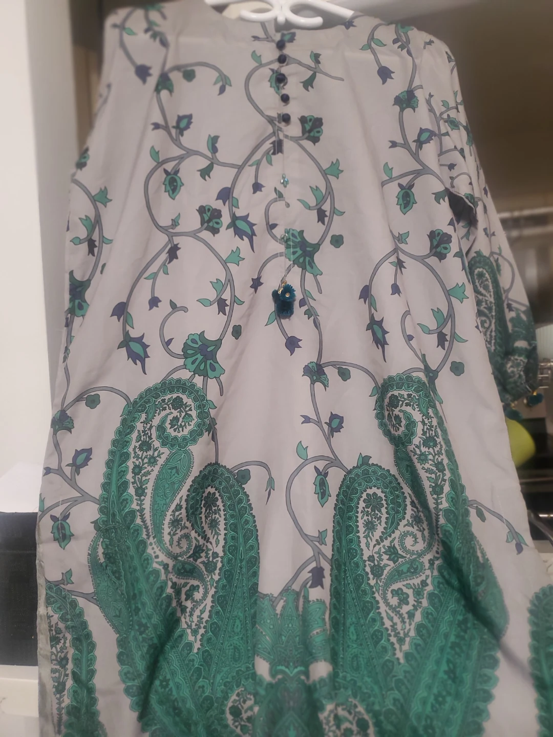 Grey and Green Paisley Print Kurti - photo 2