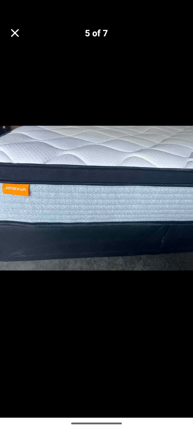 Queen Mattress with box spring/free delivery - photo 2