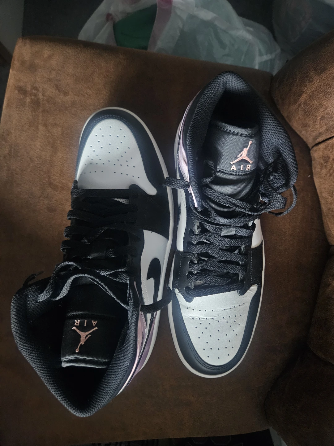 Mens Air Jordan 1 Mid SE - photo 2