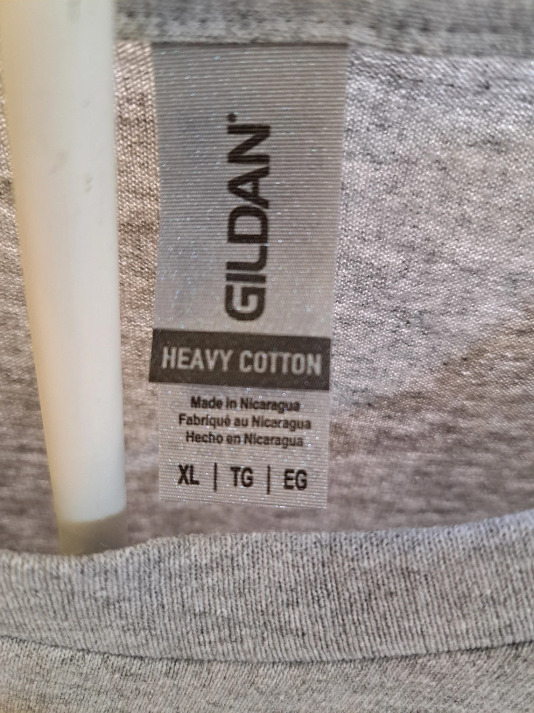 Gildan Heavy Cotton T-Shirt with American Flag Lips Graphic - photo 2
