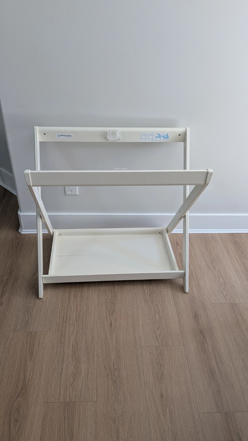 Uppa baby bassinet stand