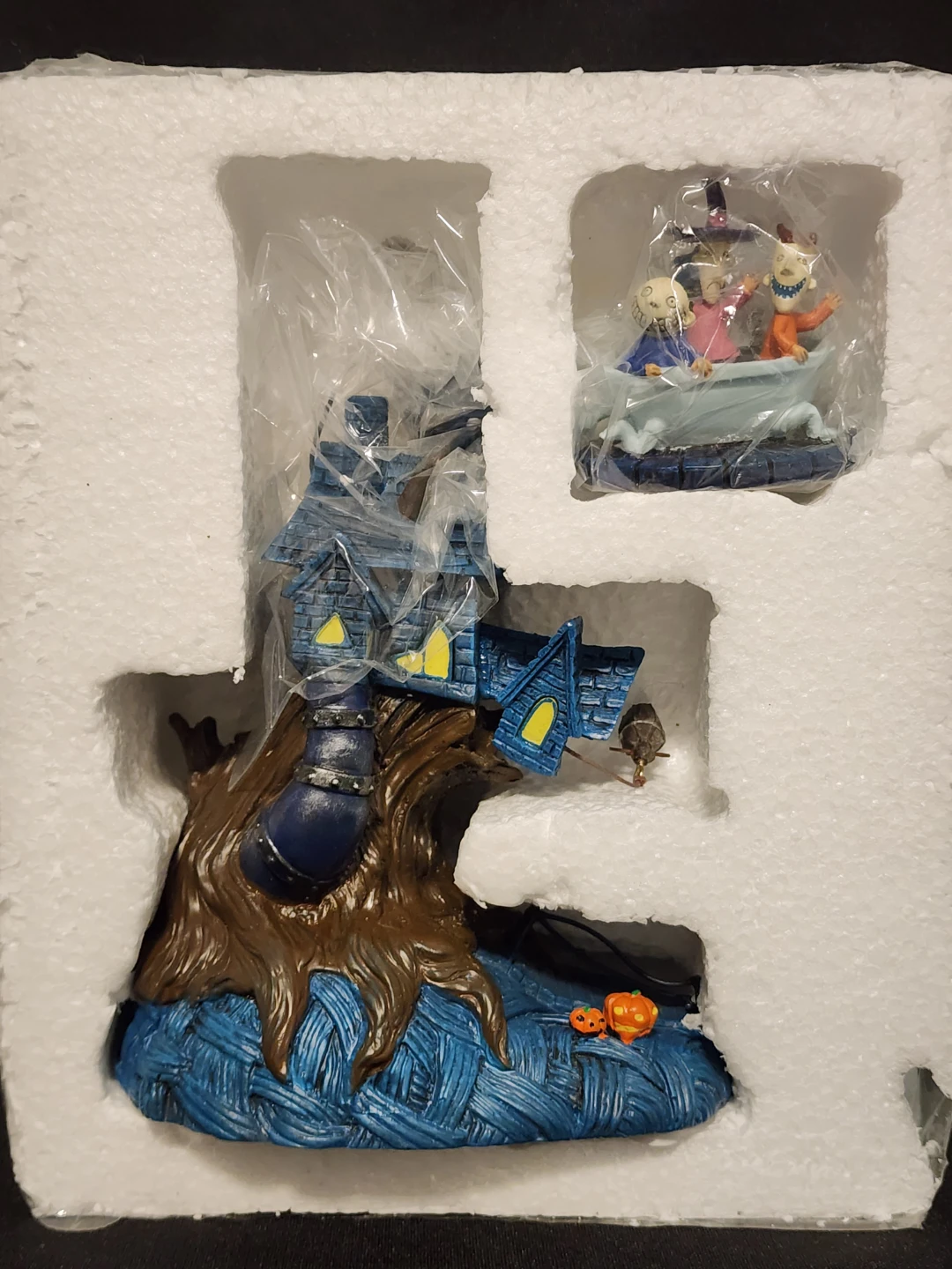 NBC-Oogie Boogie's Treehouse-$83CAD - photo 5