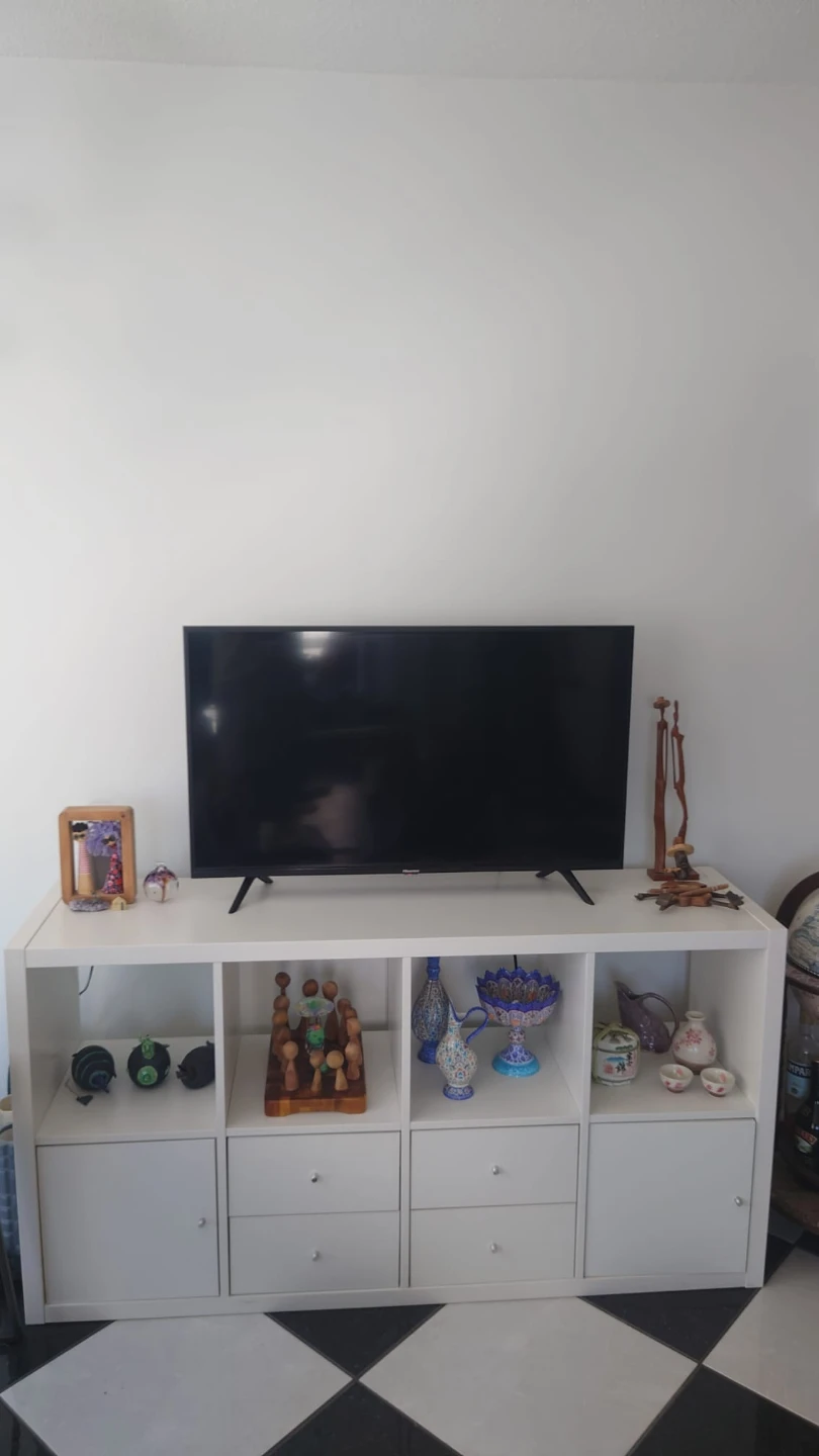 IKEA KALLAX TV Unit - White - photo 4