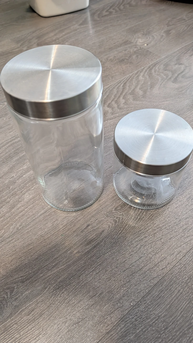 Kitchenware Set: Baking Sheets, Glass Jars & Oven Mitt - photo 3