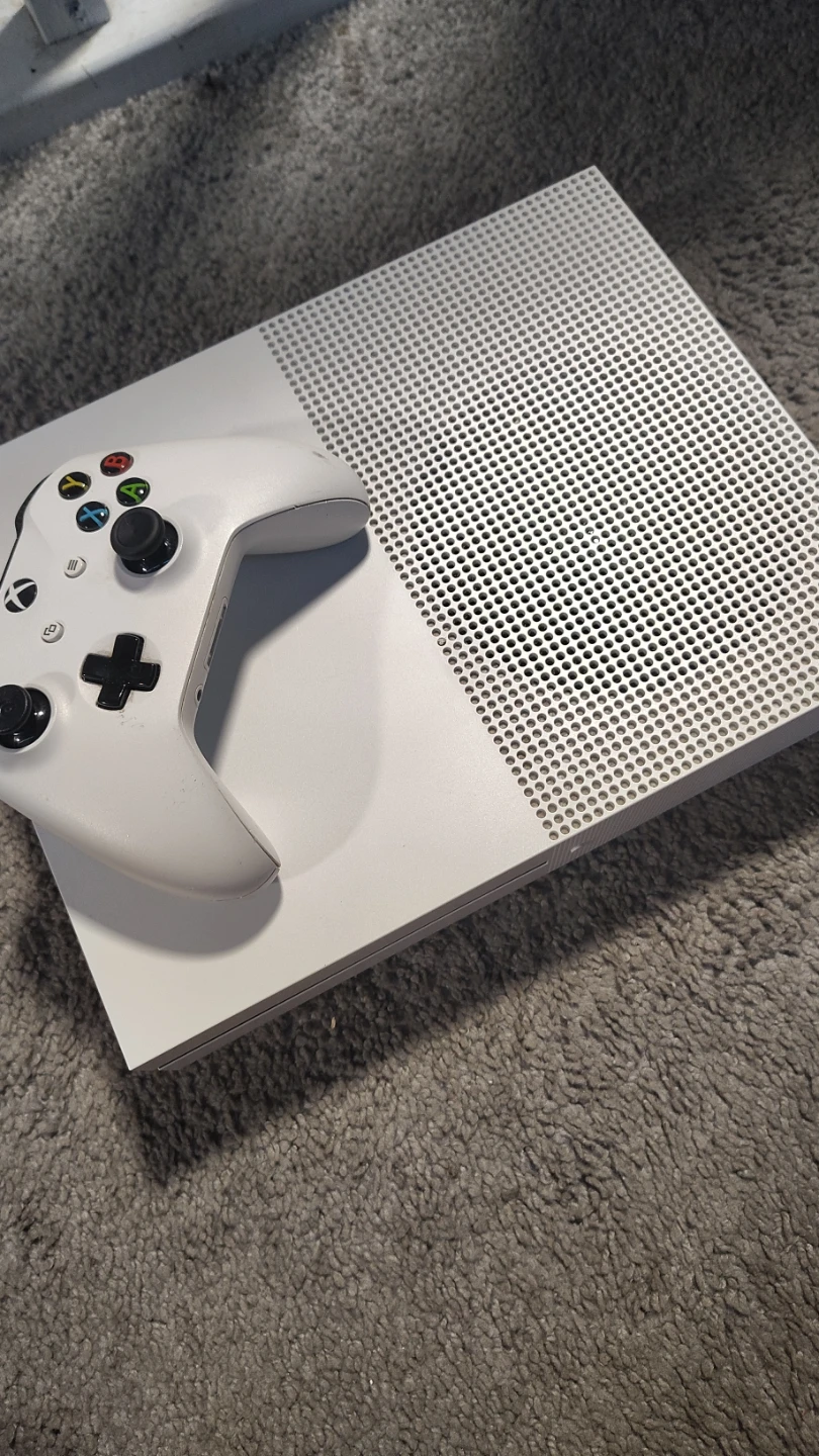 White Xbox One S Console