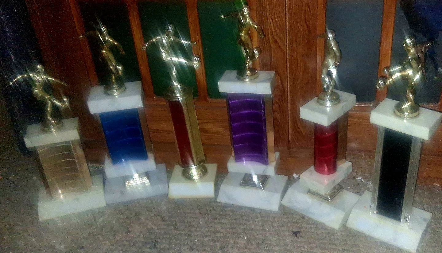 Set of 6 Trophy Figures - photo 2
