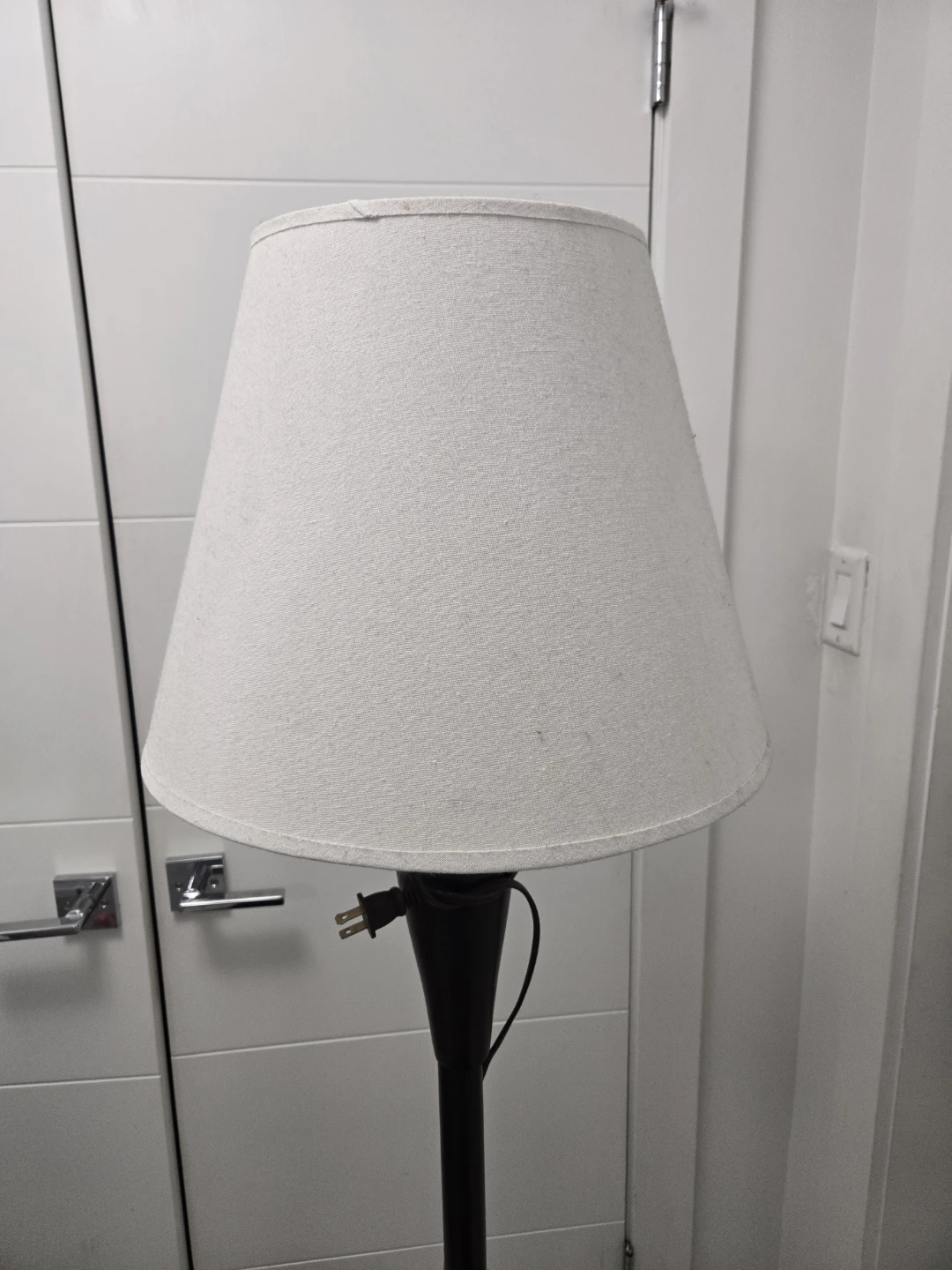 Floor Lamp with White Shade - photo 3