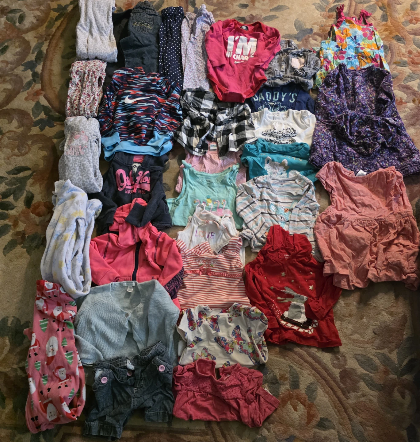 Baby girl 18 month clothes 33 pieces for 25