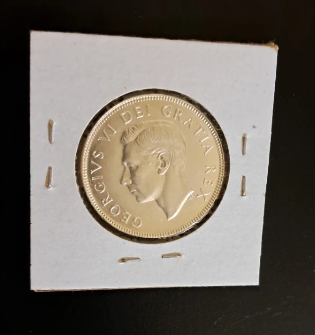 1952 Canada 50 Cent, Silver Coin. High Grade, Choice BU! - photo 5