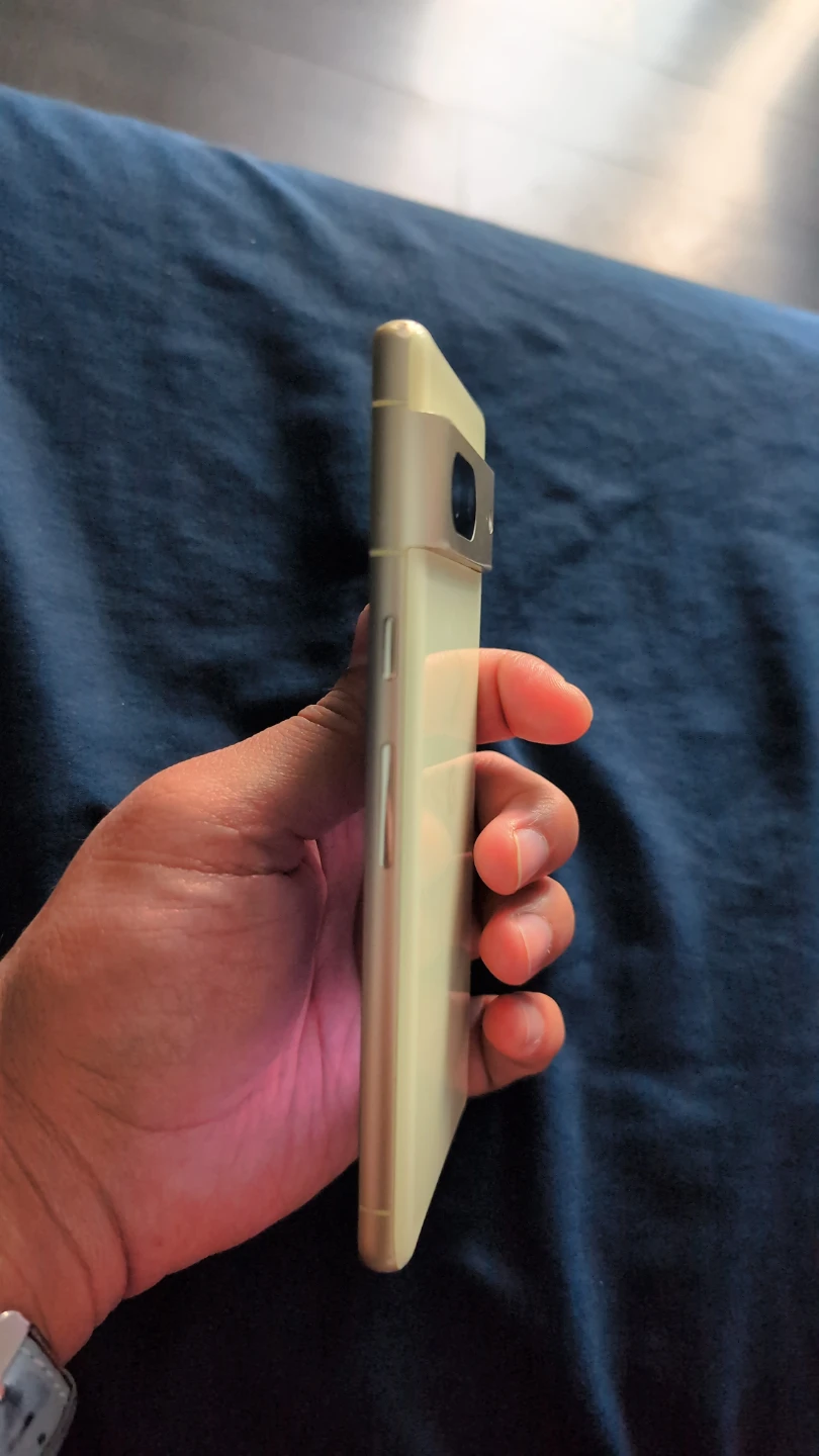 Google Pixel 7 (Unlocked) - Lemongrass 🍋 | Priced to Sell! - photo 3