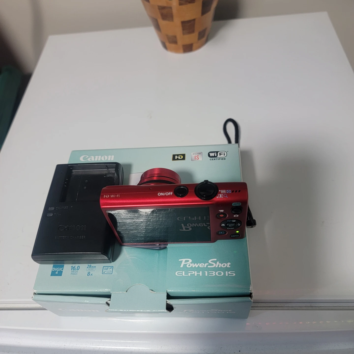 Canon PowerShot ELPH 130 IS Digital Camera - Red wifi - photo 4