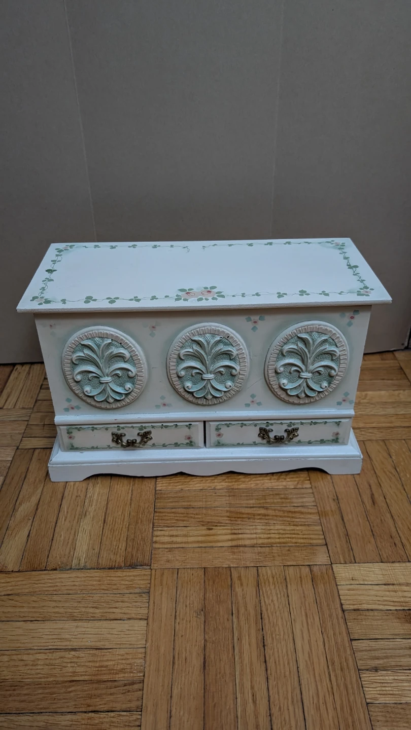 Antique Jewelry Box (read description)