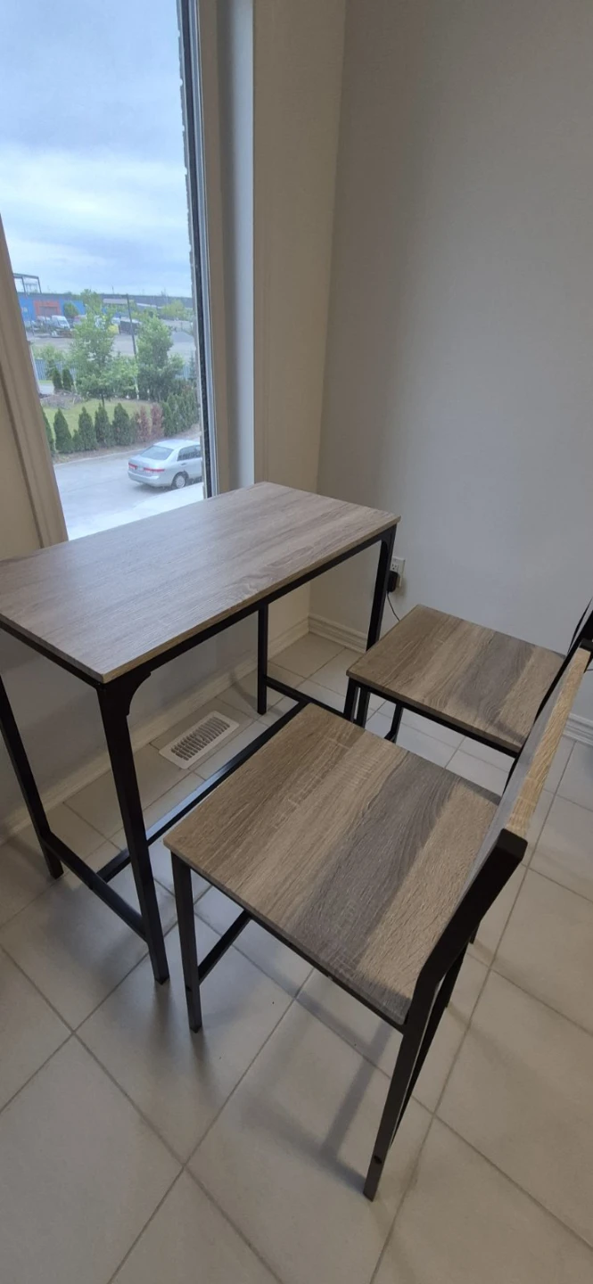 HOMCOM Counter Height Bar Table and 2 Stools Set - photo 2