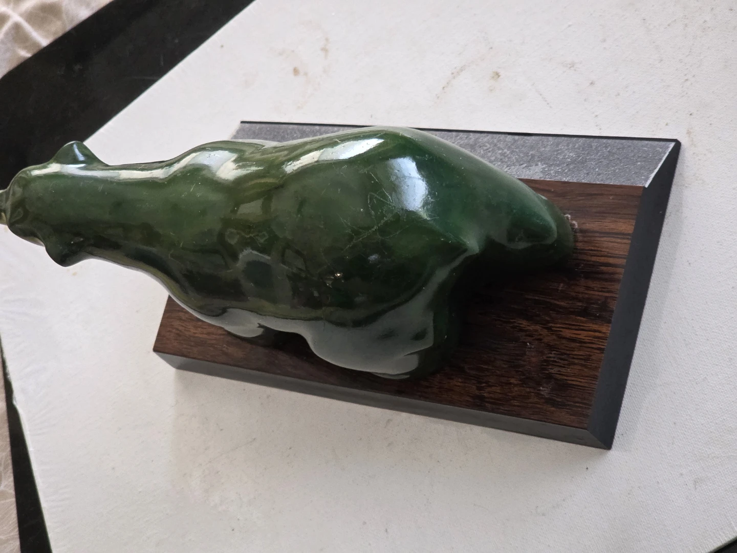 Green Jade Bear Figurine on Wooden Base - photo 3