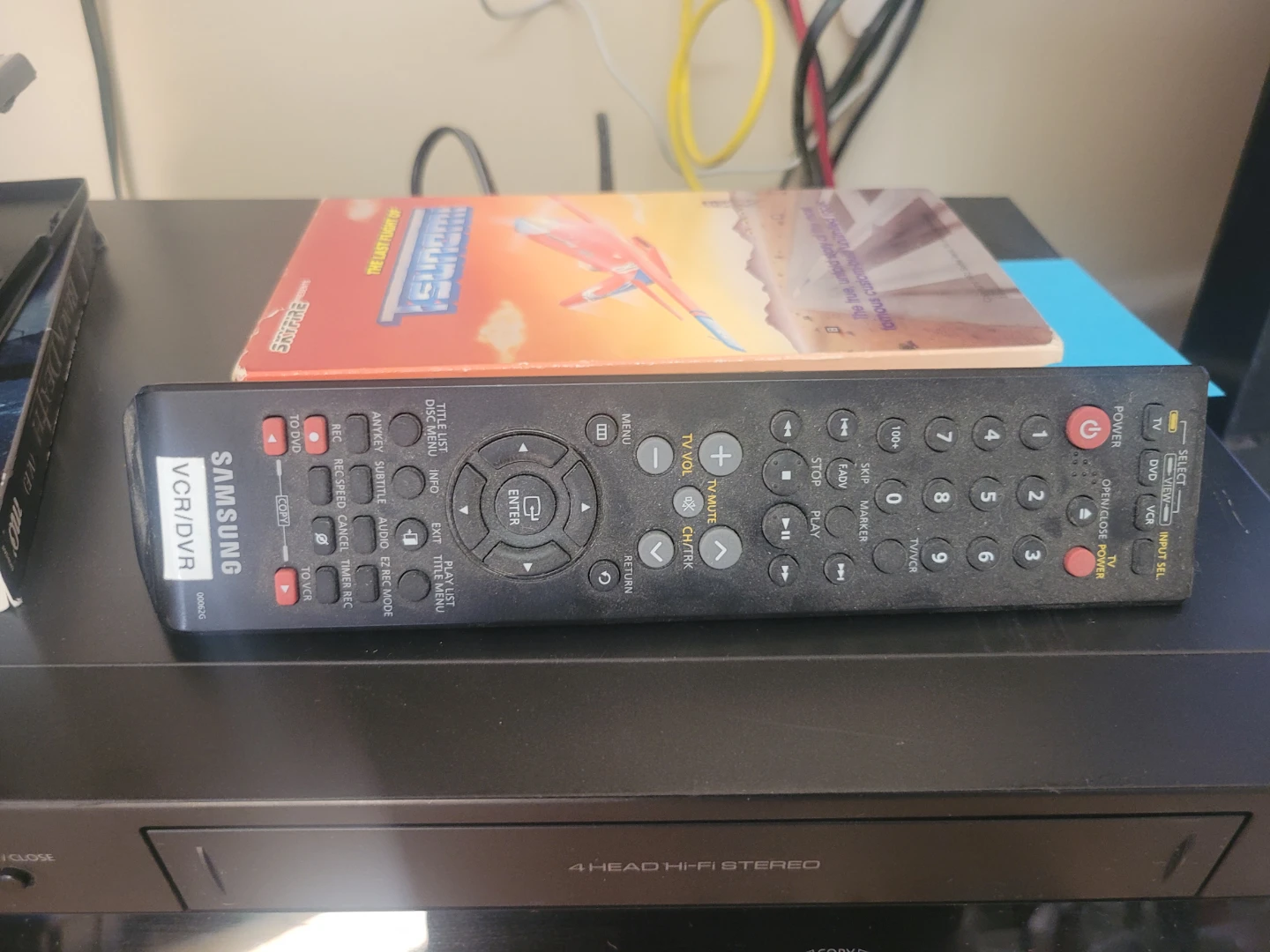 Samsung DVD Recorder & VCR Combo VR355 - photo 2